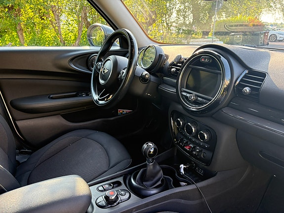 MINI Cooper 10 of 11