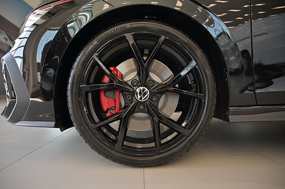 Volkswagen Golf I 11 of 27