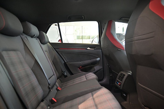 Volkswagen Golf I 24 of 27