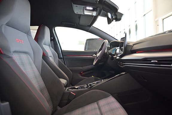Volkswagen Golf I 23 of 27
