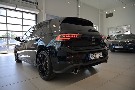 Volkswagen Golf I 8 of 27