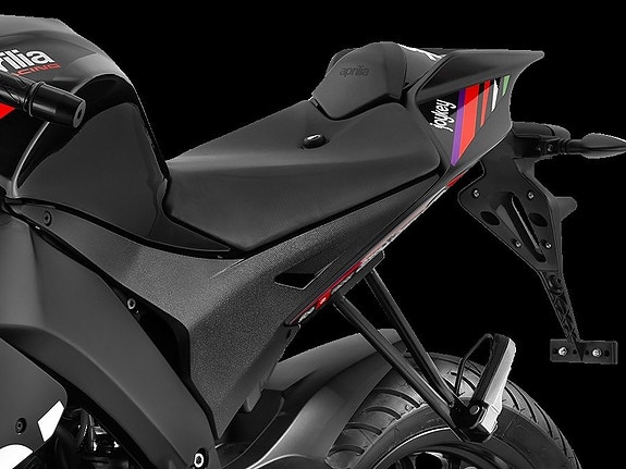 Aprilia RS 125 GP Replica Beställningsvara 16 of 17