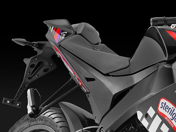 Aprilia RS 125 GP Replica Beställningsvara 12 of 17