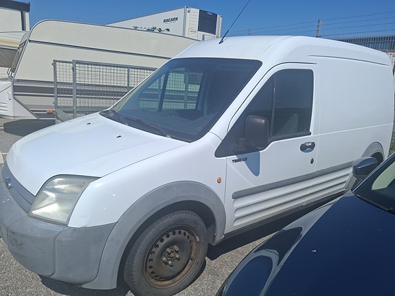 Ford Transit Connect 3 of 5