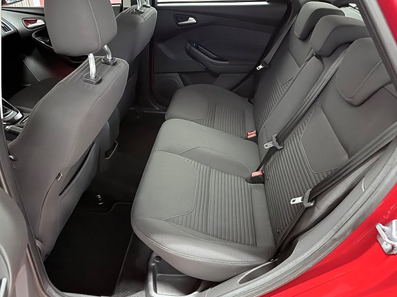 Ford Focus 10 of 17