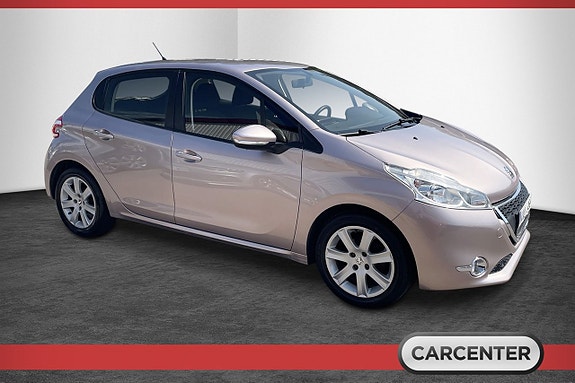 Peugeot 208 3 of 5