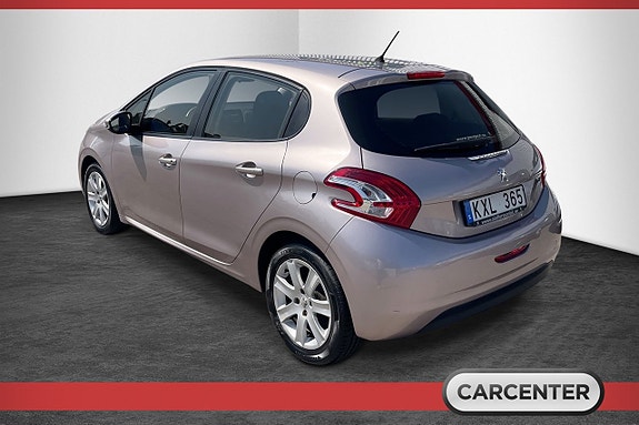 Peugeot 208 4 of 5