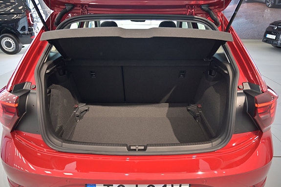 Volkswagen Polo 25 of 25