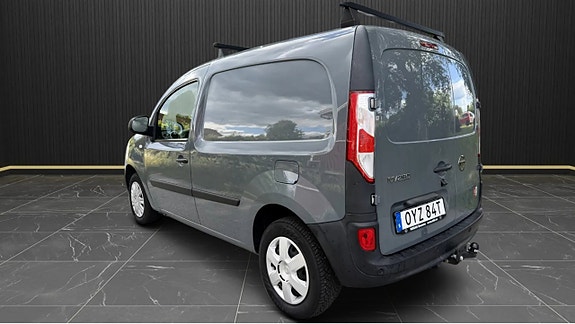 Nissan NV250 3 of 5