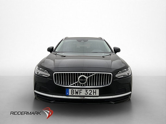 Volvo V90 2 of 5