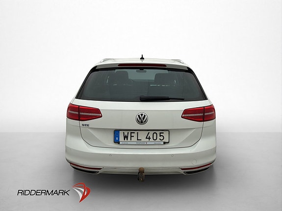 Volkswagen Passat 6 of 30