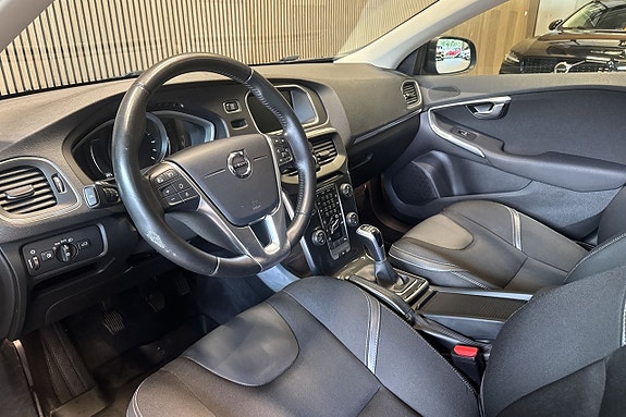 Volvo V40 5 of 9