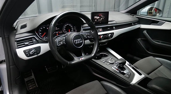 Audi A5 7 of 9