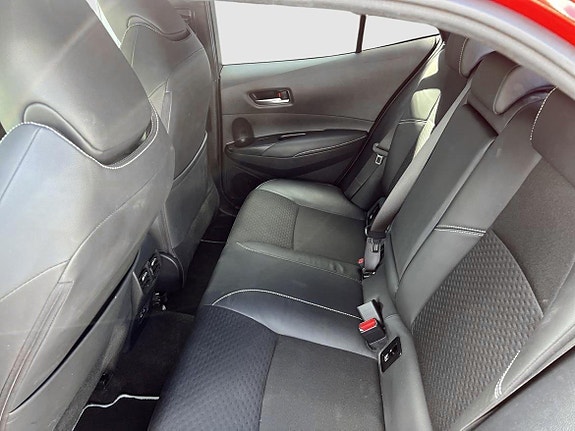 Toyota Corolla 12 of 14