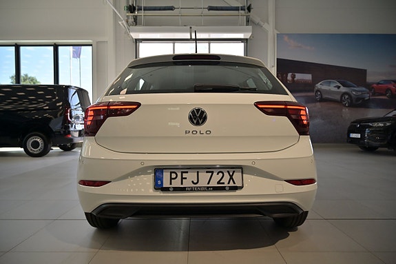 Volkswagen Polo 9 of 26