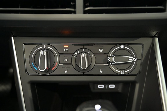 Volkswagen Polo 20 of 26
