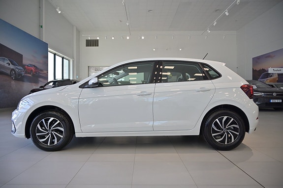 Volkswagen Polo 7 of 26