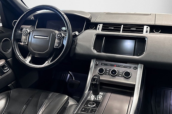 Land Rover Range Rover Sport 14 of 24