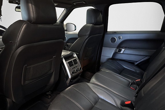 Land Rover Range Rover Sport 12 of 24