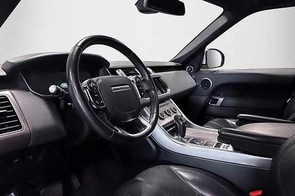 Land Rover Range Rover Sport 8 of 24