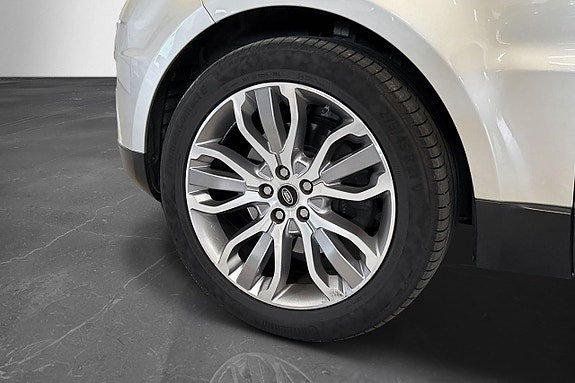 Land Rover Range Rover Sport 23 of 24