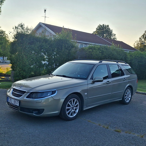 Saab 9-5 2 of 5