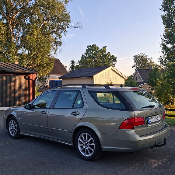Saab 9-5 4 of 5