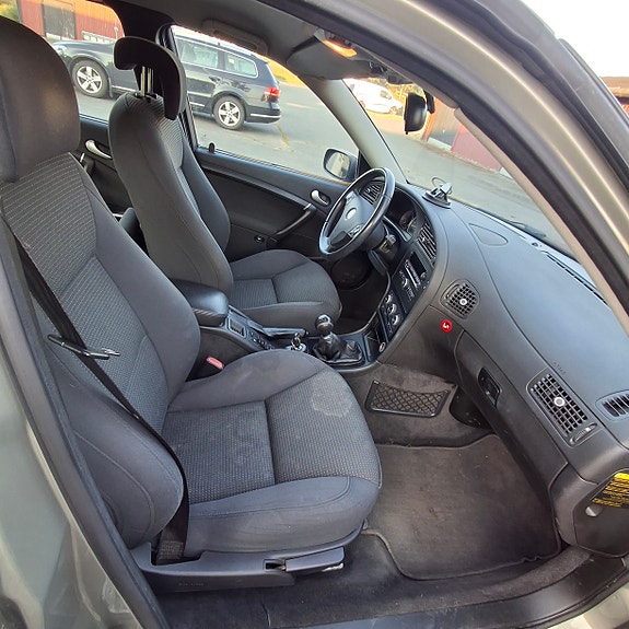 Saab 9-5 5 of 5