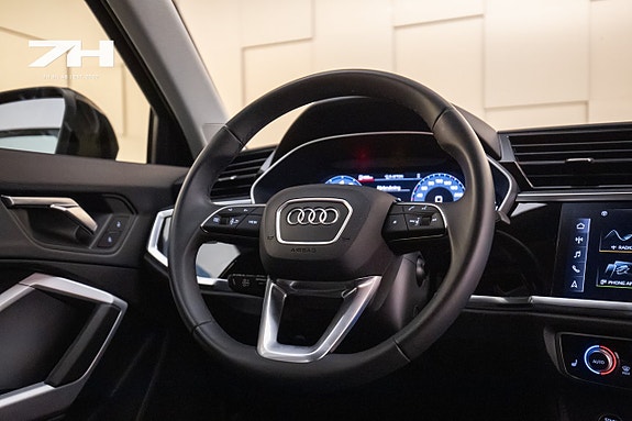 Audi Q3 10 of 20