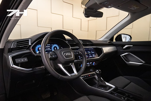Audi Q3 9 of 20