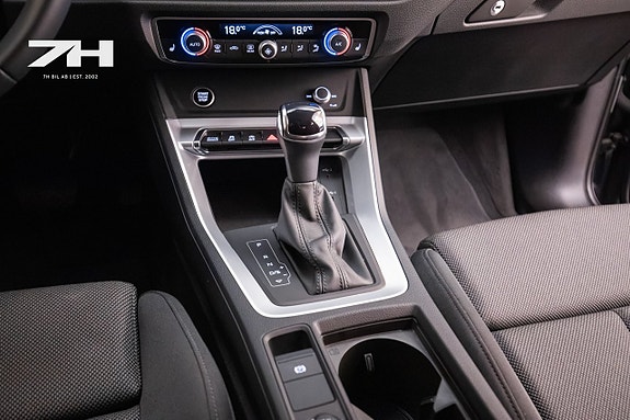 Audi Q3 13 of 20