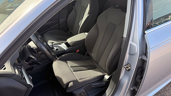Audi A4 9 of 30