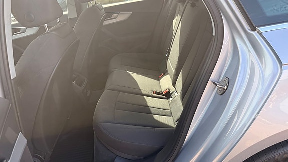 Audi A4 24 of 30
