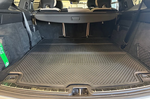 Volvo EX90 13 of 22