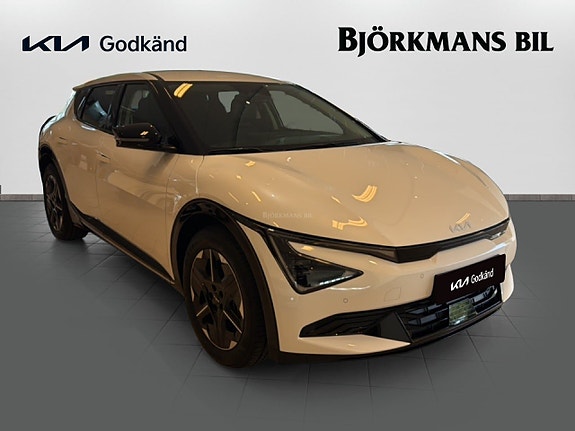 Kia EV6 3 of 5