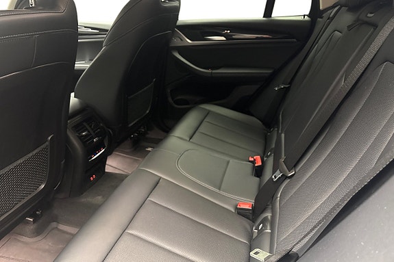 BMW X3 9 of 13