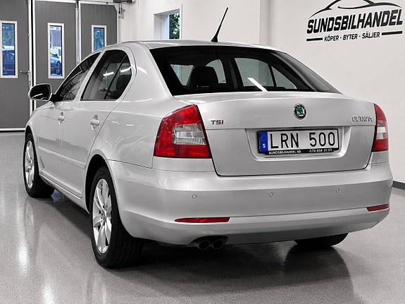 Skoda Octavia 3 of 5