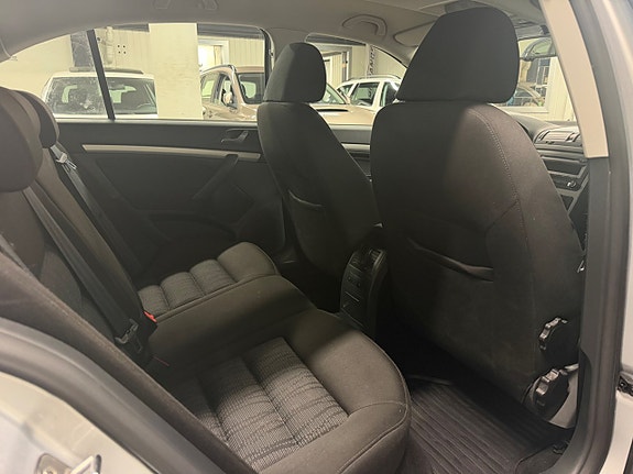 Skoda Octavia 8 of 13