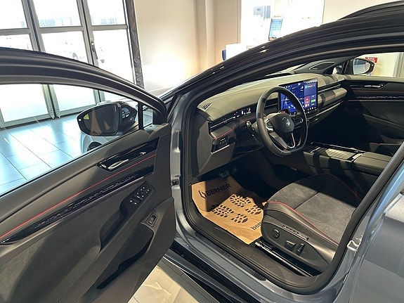 Volkswagen ID.7 10 of 27
