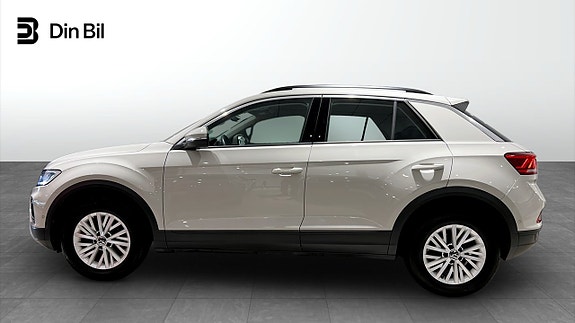 Volkswagen T-Roc 2 of 18