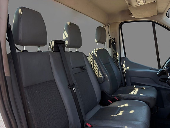 Ford Transit 11 of 11