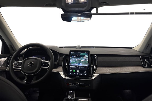 Volvo XC90 9 of 23