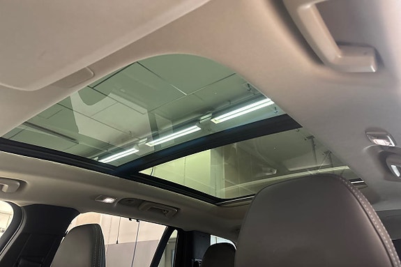 Volvo XC90 23 of 23