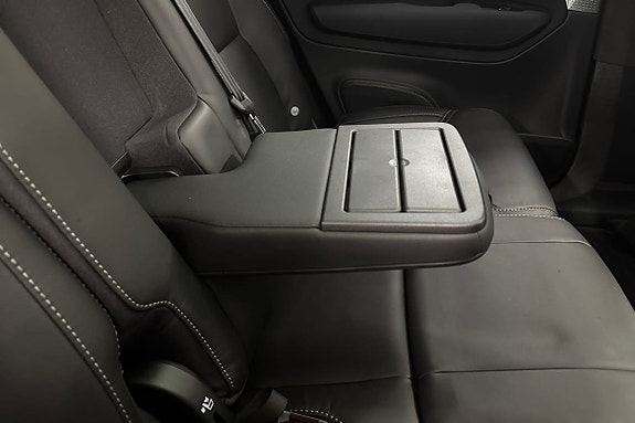 Volvo XC90 19 of 23