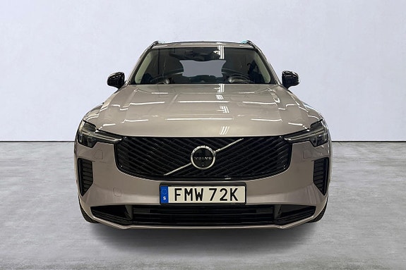 Volvo XC90 7 of 23