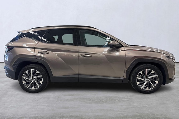Hyundai Tucson 3 of 5