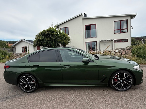 BMW 545e 3 of 5