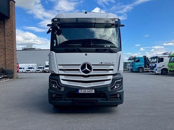 Mercedes-Benz Actros 2845 6x2 Kranväxlare Palfinger 2 of 30