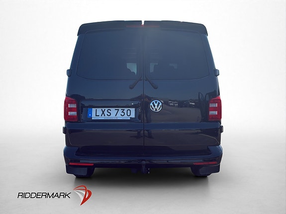 Volkswagen Multivan 8 of 30