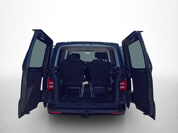 Volkswagen Multivan 11 of 30